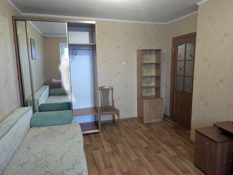 Квартира, 3-кімн., Харьков, Залютино, Старопрудная