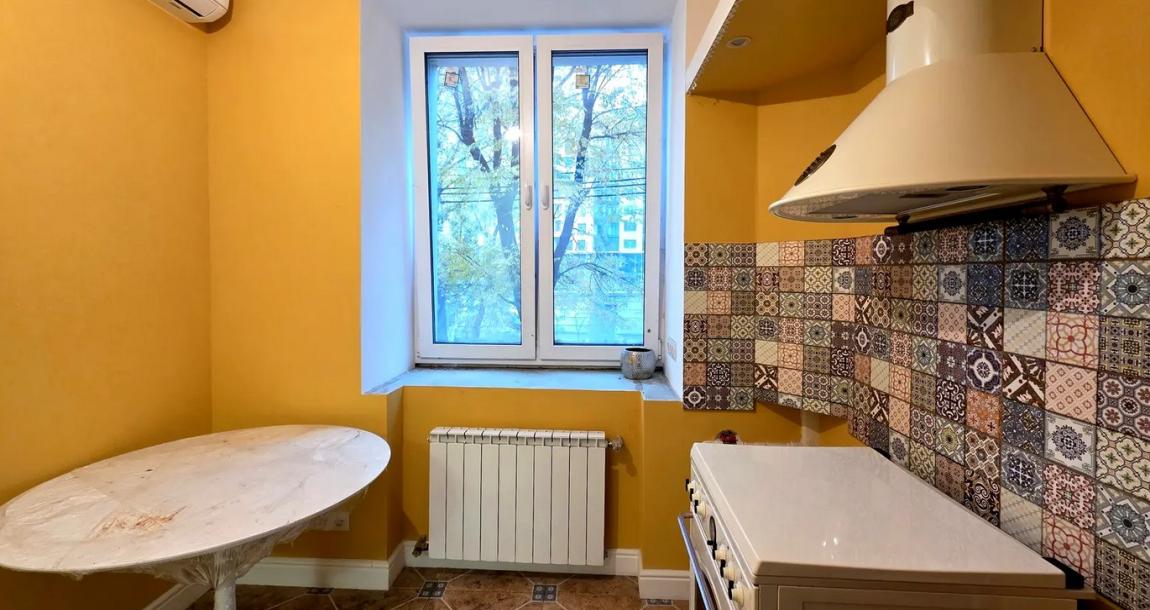 Квартира, 3-кімн., Харьков, Центр, Павловская пл. (Р.Люксембург пл.)