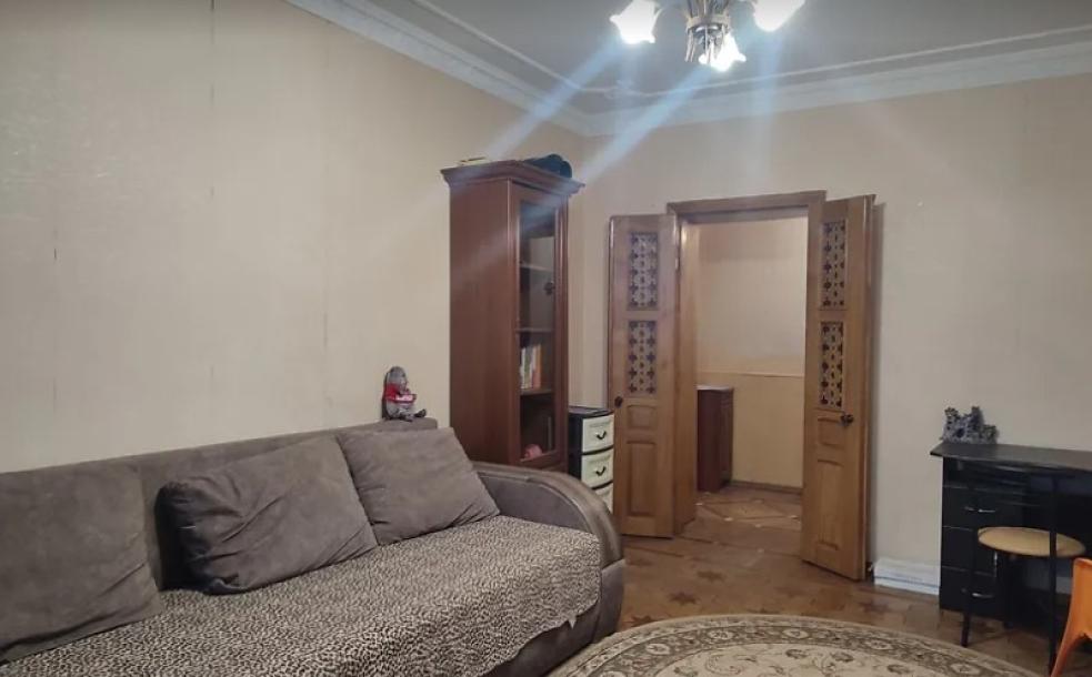 Квартира, 3-кімн., Харьков, 520м/р, Гвардейцев Широнинцев