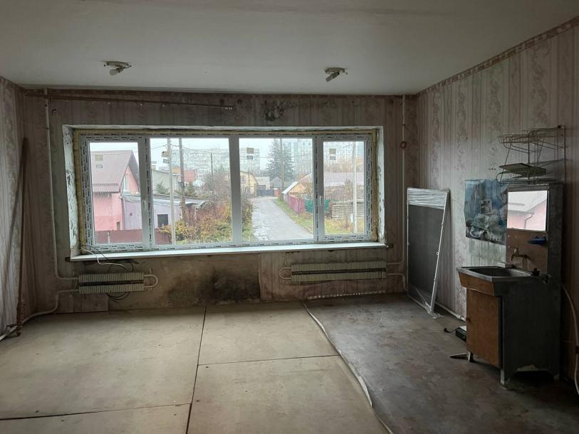 Комната, Чугуев, Чугуевский район, Красноманежная (Якира)