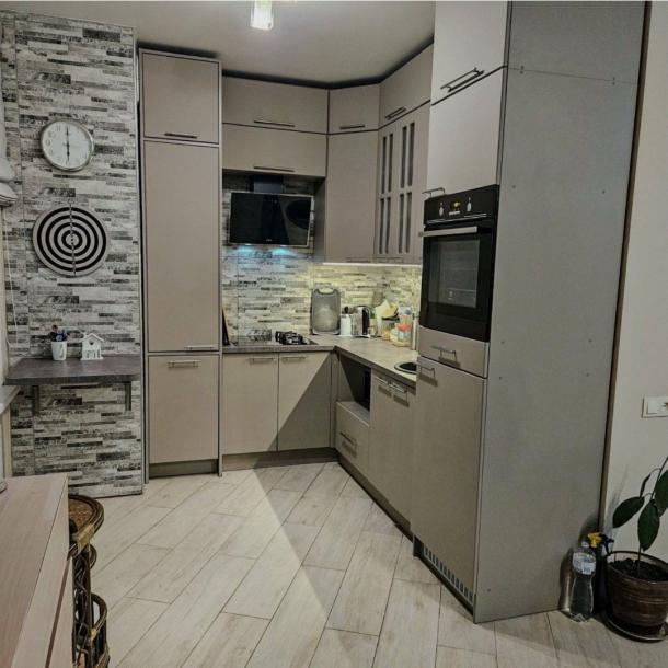 Квартира, 3-кімн., Харьков, Шатиловка, Авиационная