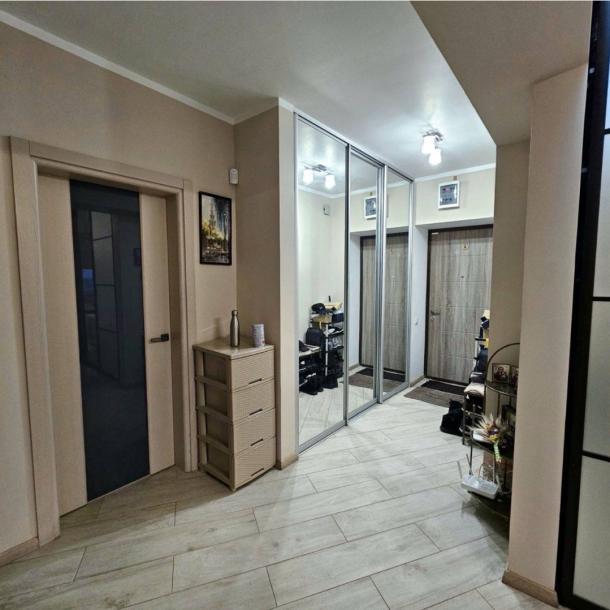 Квартира, 3-кімн., Харьков, Шатиловка, Авиационная