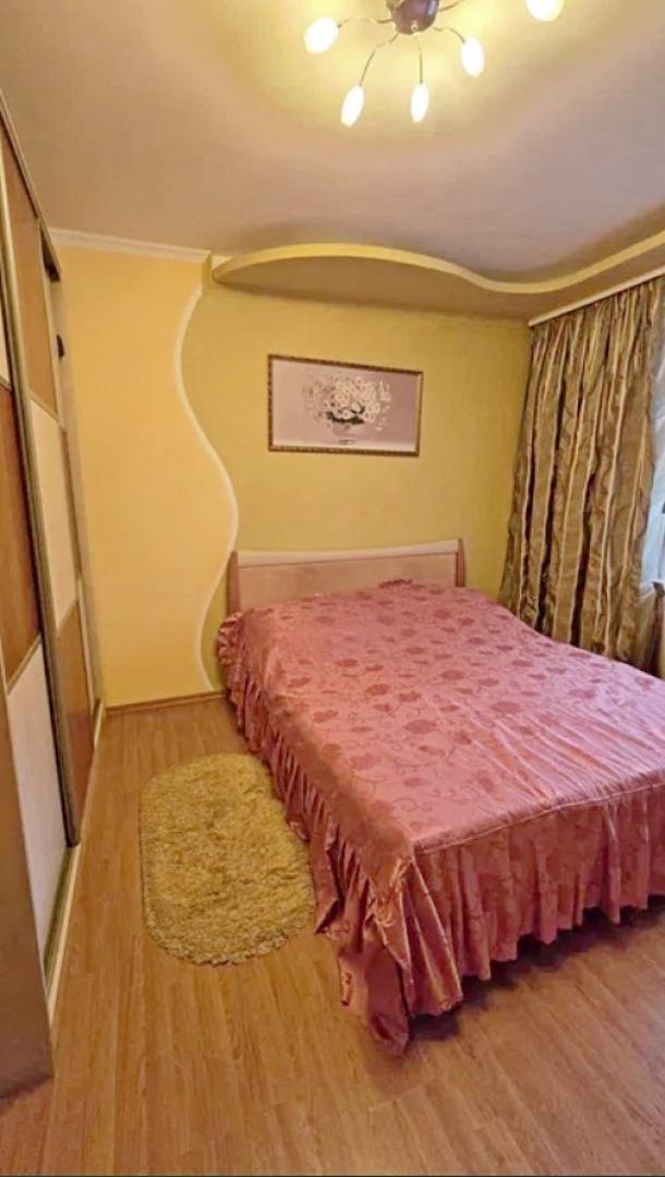 Квартира, 2-кімн., Харьков, Песочин, Набережный взд