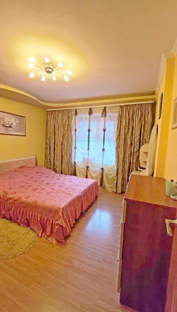 Квартира, 2-кімн., Харьков, Песочин, Набережный взд