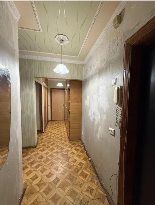 Квартира, 4-кімн., Харьков, 656м/р, Гвардейцев Широнинцев