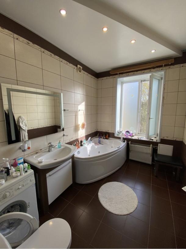 Квартира, 3-кімн., Харьков, Центр, Куликовский спуск (Революции ул.)