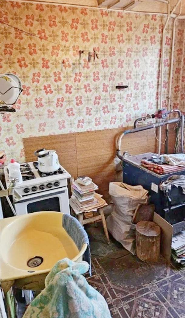 Квартира, 3-кімн., Печенеги, Чугуевский район