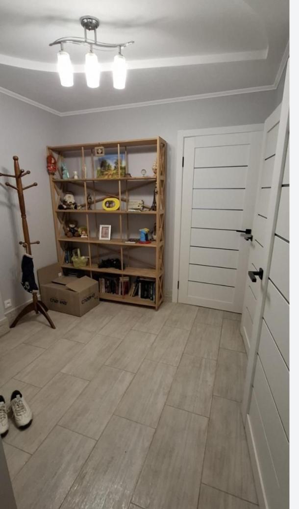 Квартира, 3-кімн., Харьков, Холодная Гора, Ивана Кобзы (Черникова)