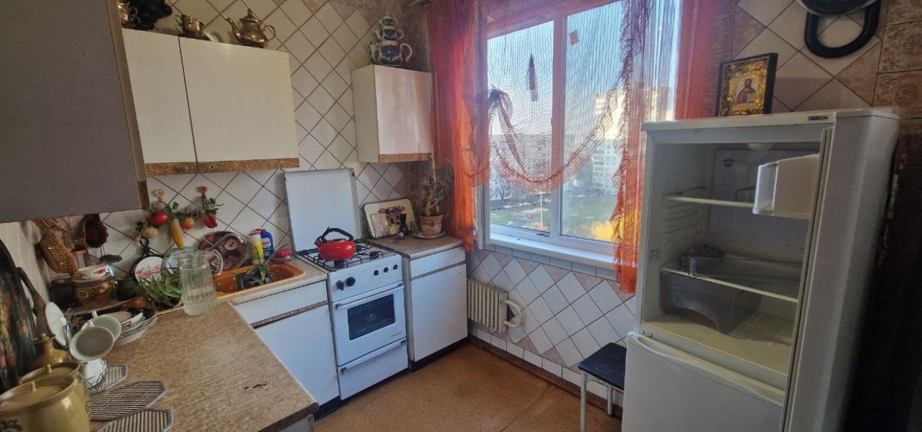 Квартира, 3-кімн., Харьков, 656м/р, Гвардейцев Широнинцев