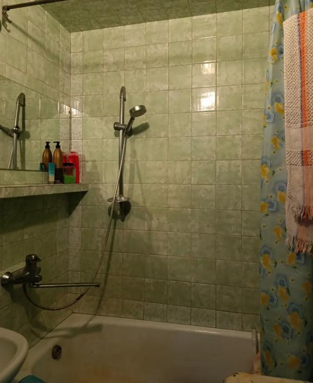 Квартира, 3-кімн., Харьков, ХТЗ, Александровский пр.