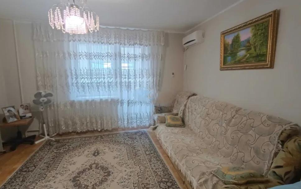 Квартира, 3-кімн., Харьков, Бавария, Петра Свинаренко