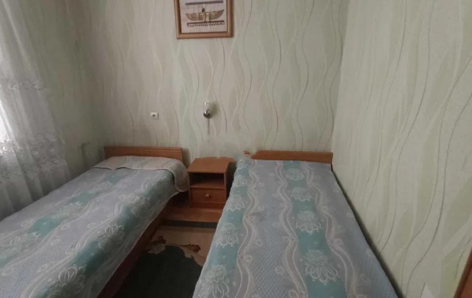 Квартира, 3-кімн., Харьков, Бавария, Петра Свинаренко