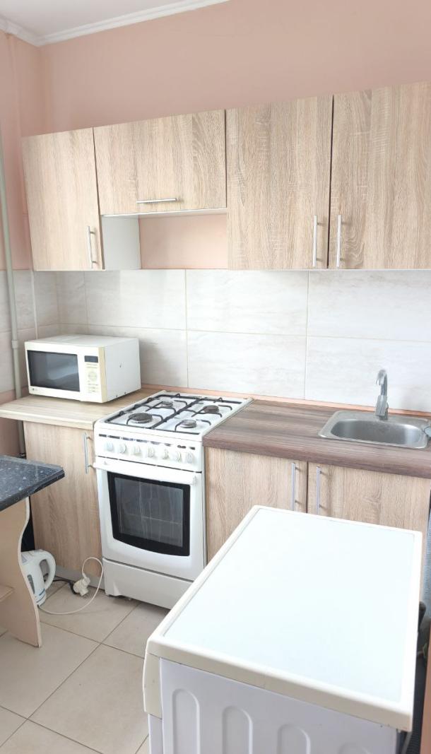 Квартира, 2-кімн., Харьков, 624м/р, Амосова