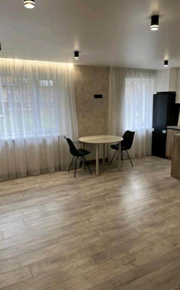 Квартира, 1-кімн., Харьков, Павлово Поле, 23 Августа