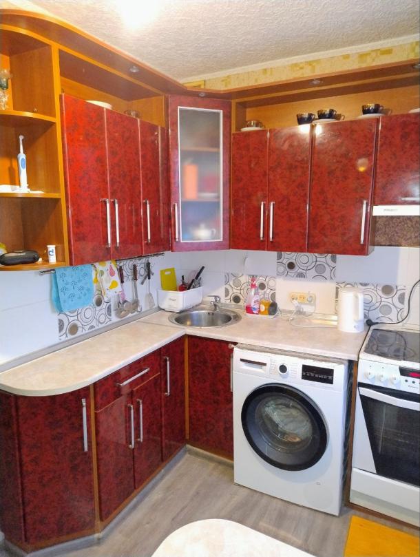 Квартира, 3-кімн., Харьков, Алексеевка, Ахсарова