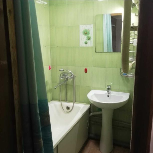 Квартира, 1-кімн., Харьков, Песочин, Комарова