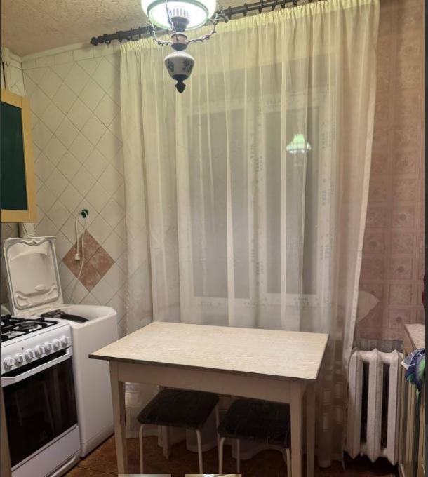 Квартира, 4-кімн., Харьков, Павлово Поле, 23 Августа