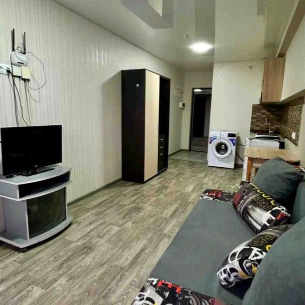 Гостинка, Харьков, Защитников Украины метро, Героев Харькова пр-т