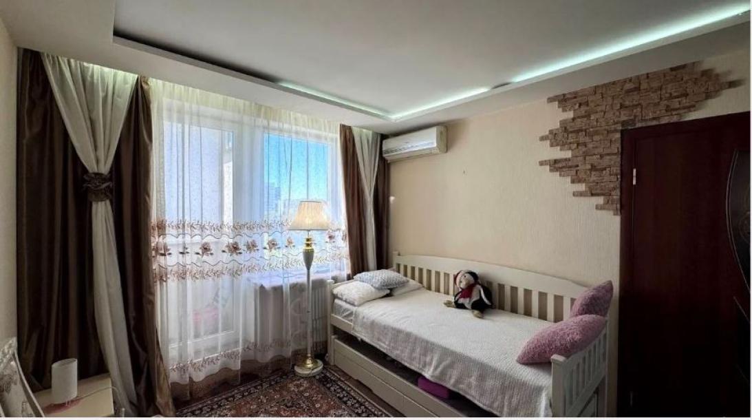 Квартира, 1-кімн., Харьков, 603м/р, Тракторостроителей просп.