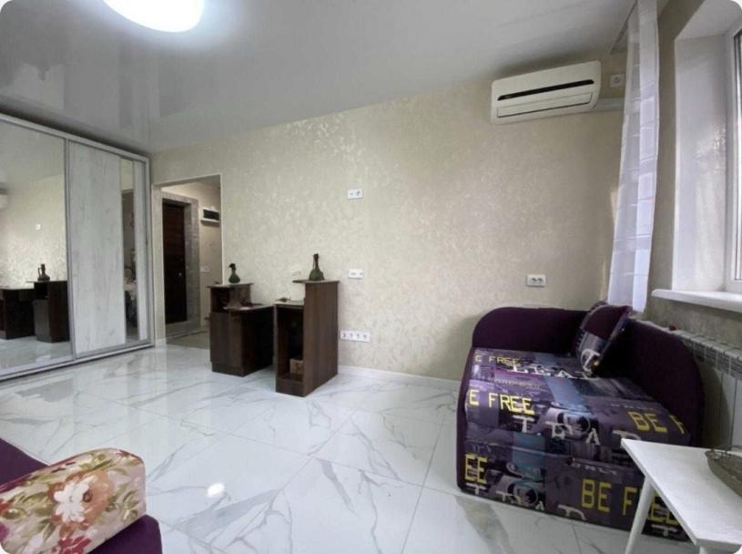 Квартира, 1-кімн., Харьков, 606м/р, Тракторостроителей просп.