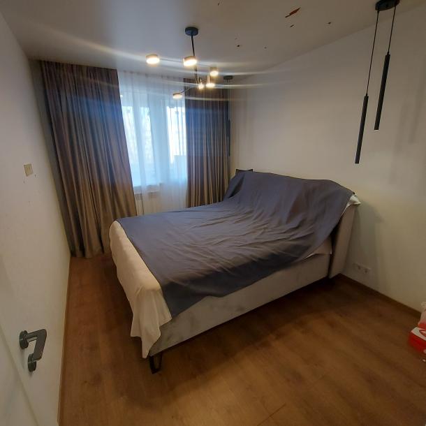 Квартира, 3-кімн., Харьков, 1 Северная Салтовка, Соборности Украины (Дружбы Народов)