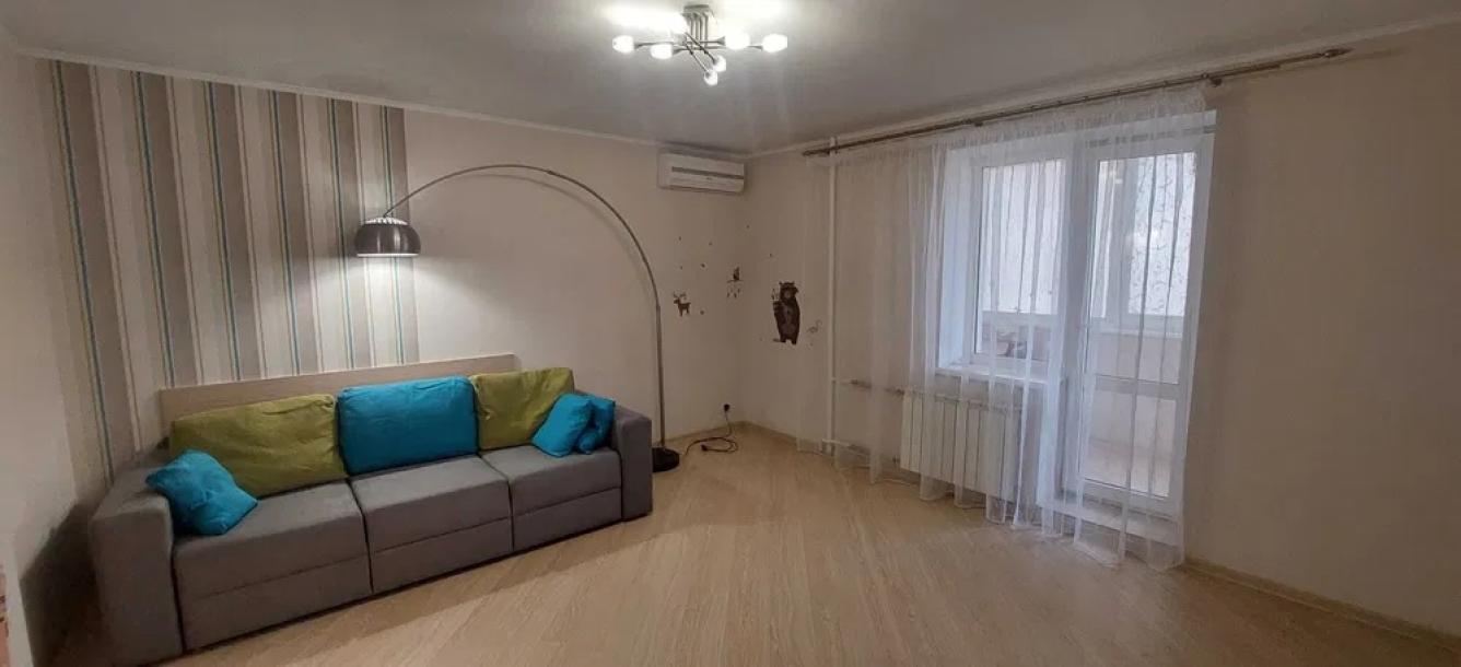 Квартира, 2-кімн., Харьков, Восточный, Роганская