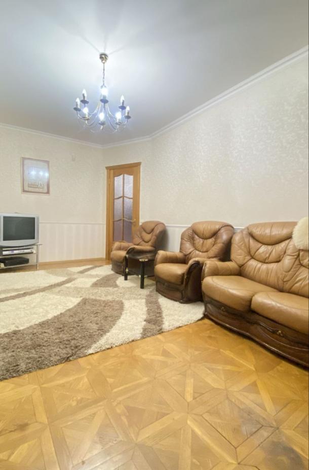 Квартира, 3-кімн., Харьков, Новые Дома, Героев Харькова пр-т