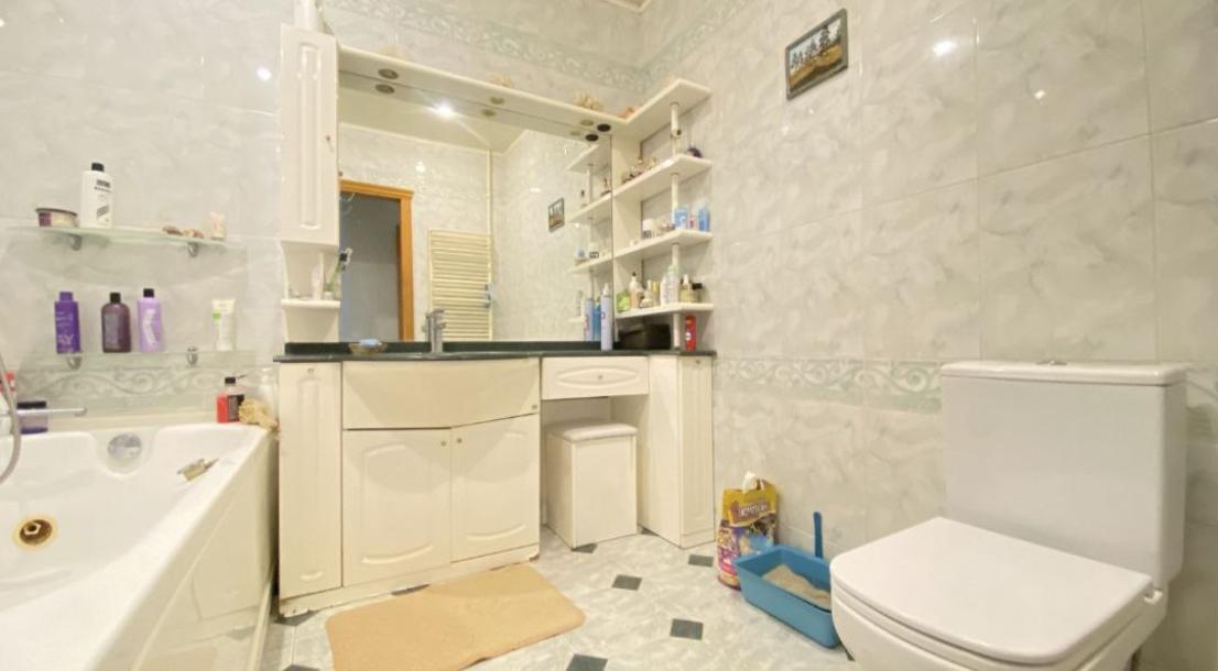 Квартира, 3-кімн., Харьков, Новые Дома, Героев Харькова пр-т