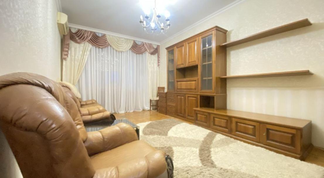 Квартира, 3-кімн., Харьков, Новые Дома, Героев Харькова пр-т