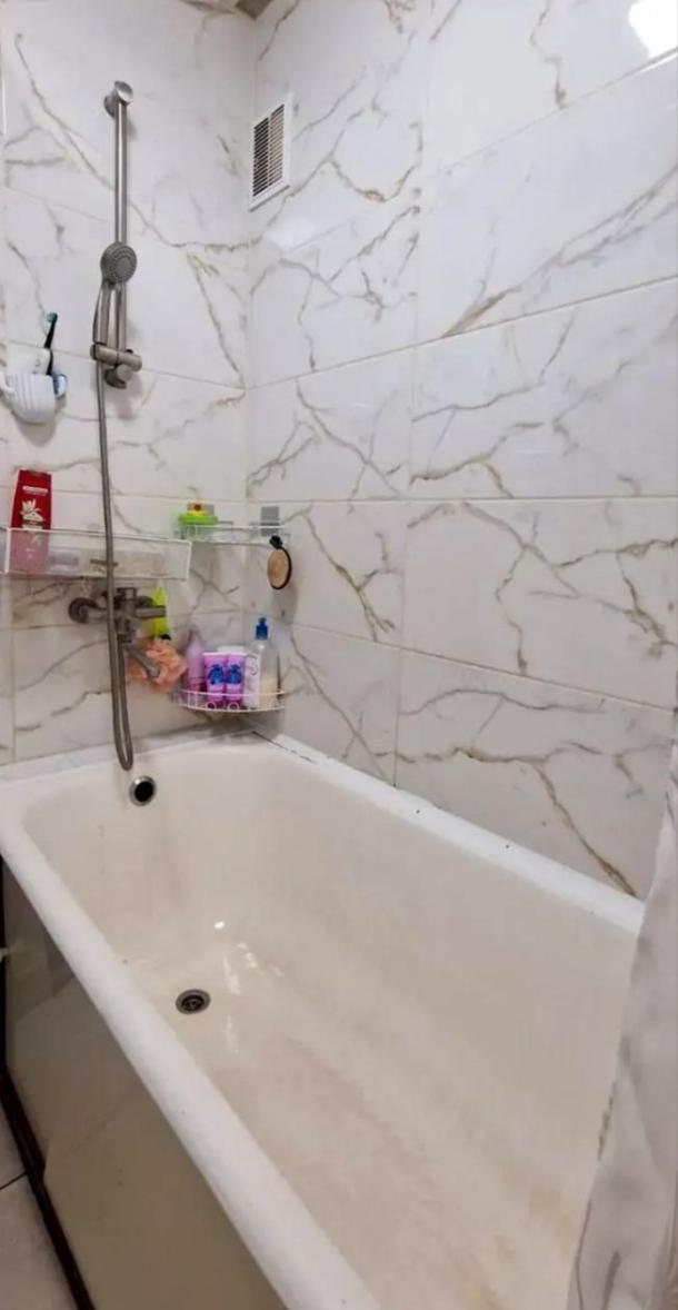 Квартира, 3-кімн., Харьков, Новые Дома, Байрона пр. (Героев Сталинграда пр.)