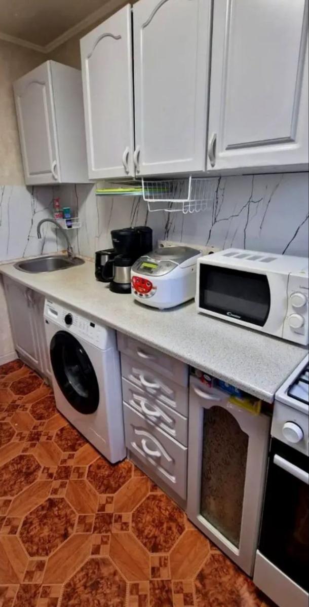 Квартира, 3-кімн., Харьков, Новые Дома, Байрона пр. (Героев Сталинграда пр.)