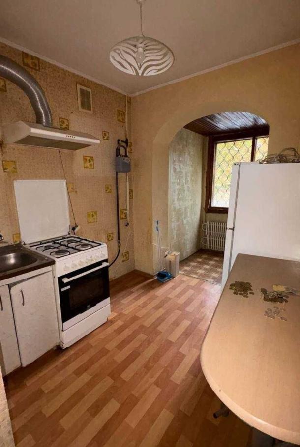 Квартира, 2-кімн., Харьков, 606м/р, Тракторостроителей просп.