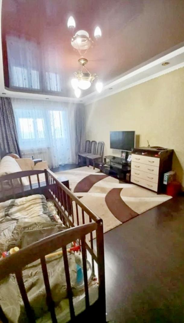 Квартира, 2-кімн., Чугуев, Чугуевский район, Харьковская