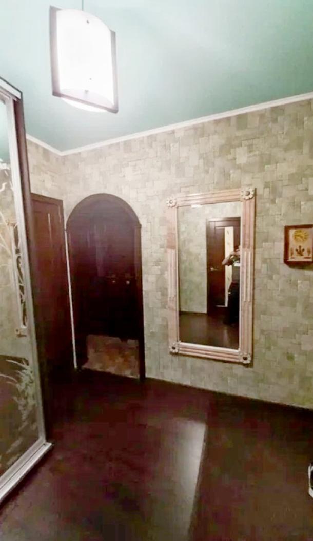 Квартира, 2-кімн., Чугуев, Чугуевский район, Харьковская