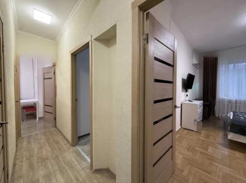 Квартира, 2-кімн., Харьков, Госпром, Культуры (Калинина, Свердлова, Советская Советский 3 пер.)