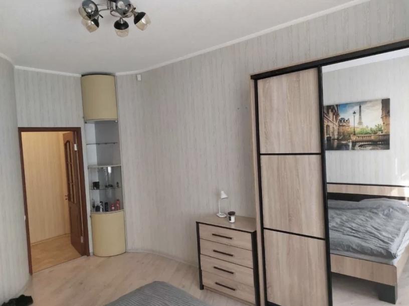 Квартира, 2-кімн., Харьков, Центр, Героев Харькова пр-т