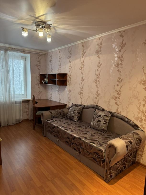 Квартира, 3-кімн., Харьков, Новые Дома, Льва Ландау пр.