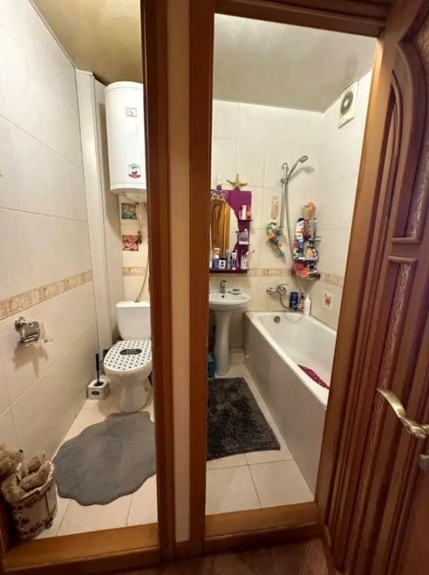 Квартира, 3-кімн., Харьков, 624м/р, Амосова