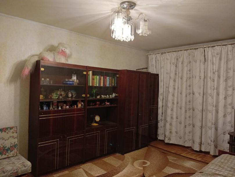 Квартира, 1-кімн., Харьков, 605м/р, Гвардейцев Широнинцев