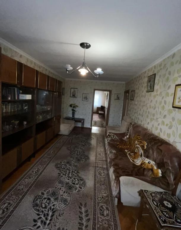 Квартира, 2-кімн., Харьков, 607м/р, Тракторостроителей просп.