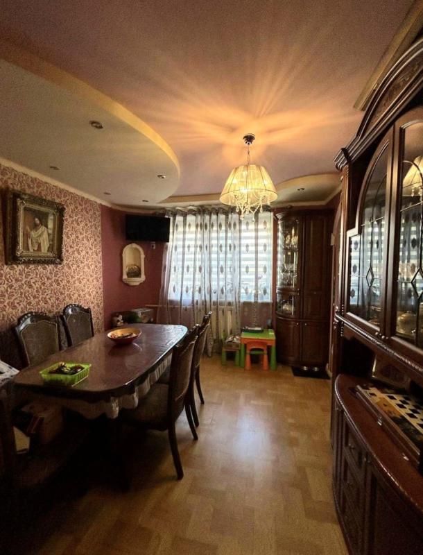 Квартира, 4-кімн., Харьков, Новые Дома, Жасминовый б-р (Слинько Петра)