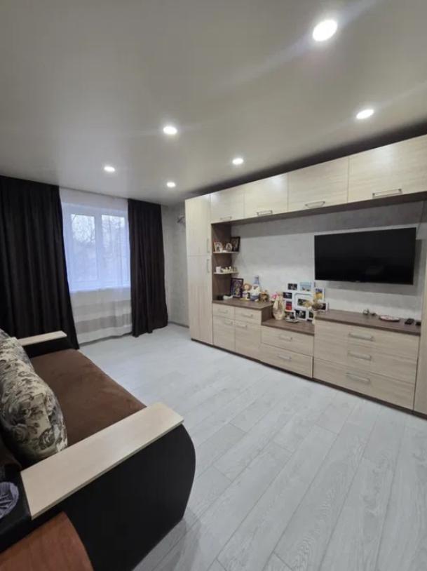 Квартира, 3-кімн., Харьков, 1 Северная Салтовка, Соборности Украины (Дружбы Народов)