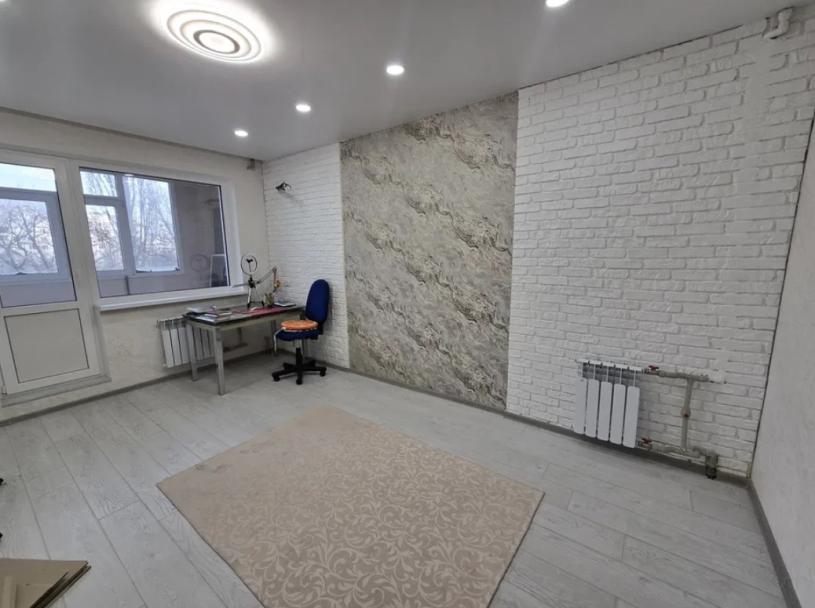 Квартира, 3-кімн., Харьков, 1 Северная Салтовка, Соборности Украины (Дружбы Народов)