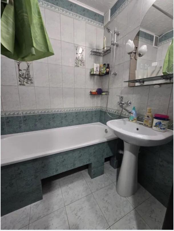 Квартира, 3-кімн., Харьков, 1 Северная Салтовка, Соборности Украины (Дружбы Народов)