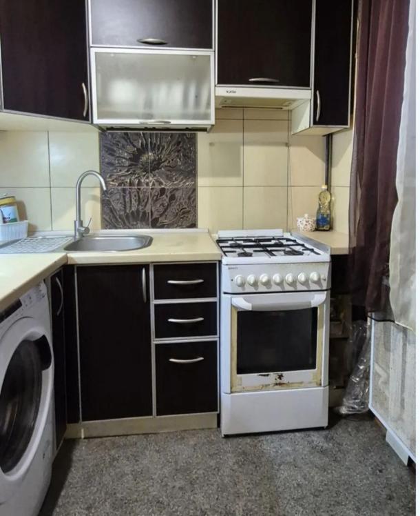 Квартира, 4-кімн., Харьков, Гагарина метро , Аэрокосмический просп. (Гагарина проспект)