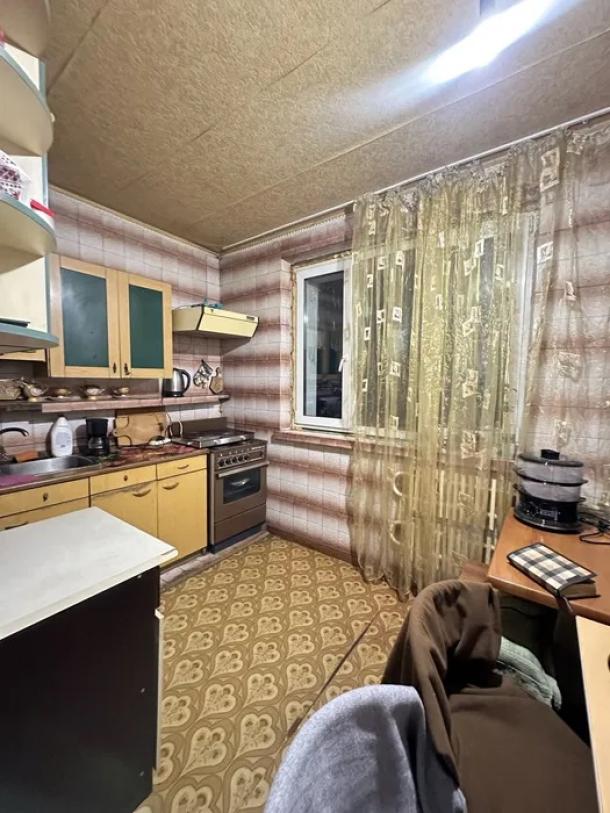 Квартира, 3-кімн., Харьков, 1 Северная Салтовка, Леся Сердюка (Командарма Корка)