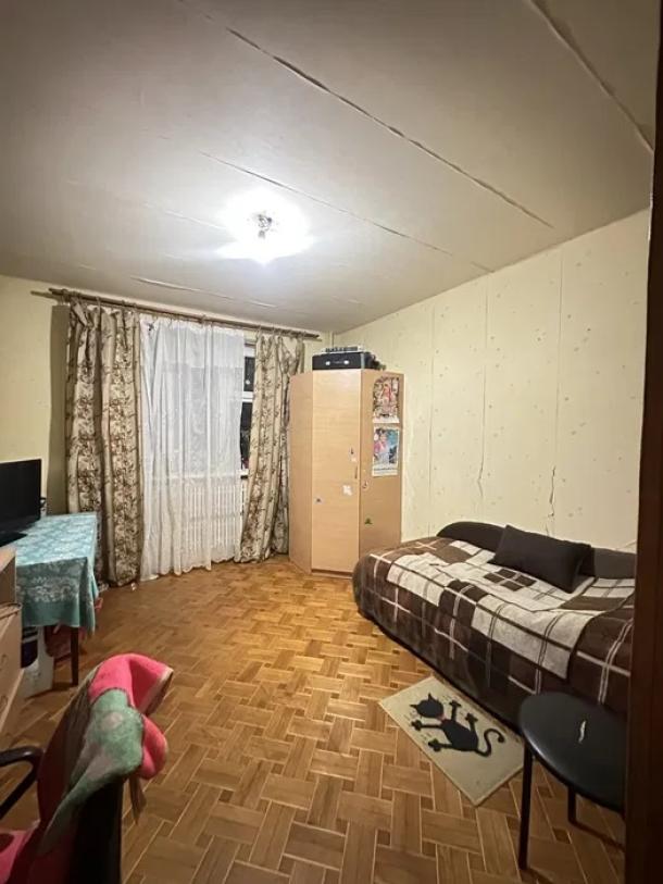 Квартира, 3-кімн., Харьков, 1 Северная Салтовка, Леся Сердюка (Командарма Корка)