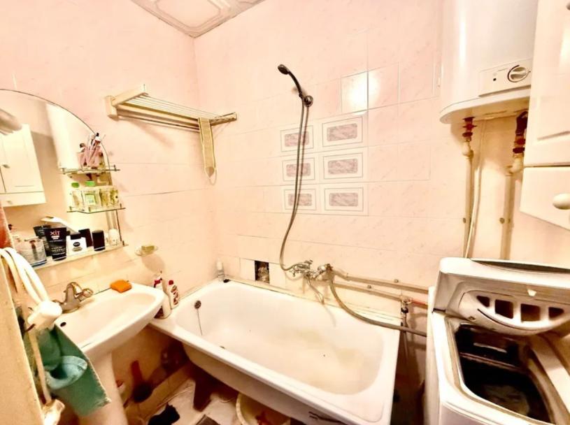 Квартира, 3-кімн., Харьков, ХТЗ, Библика