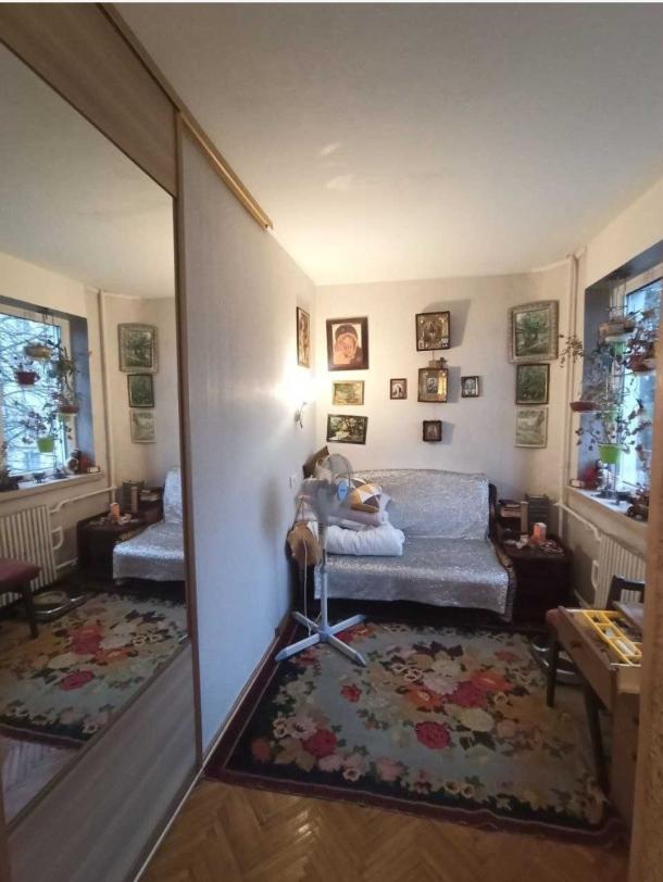 Квартира, 3-кімн., Харьков, 605м/р, Тракторостроителей просп.