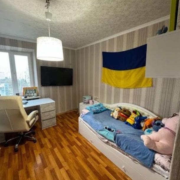 Квартира, 2-кімн., Харьков, Гагарина метро , Аэрокосмический просп. (Гагарина проспект)